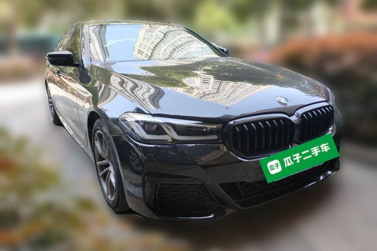 Used BMW 5 Series 2019 525i M Sport Package Front Right 45 Deg