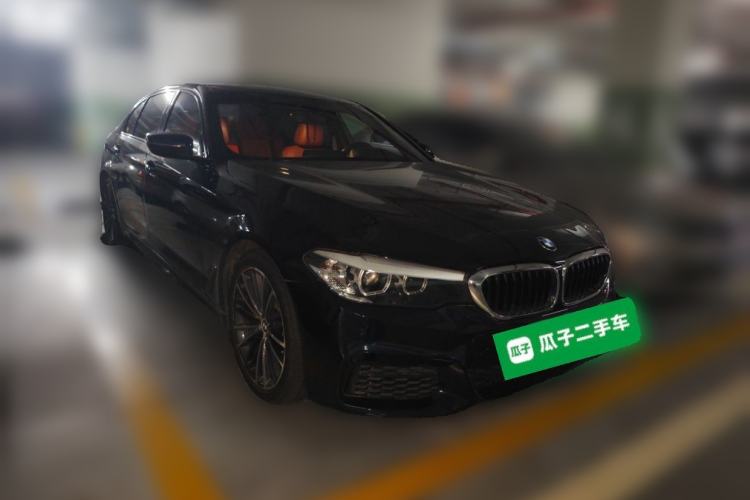 Used BMW 5 Series 2019 Facelifted 530Li Leading Edition M Sport Package Front Right 45 Deg