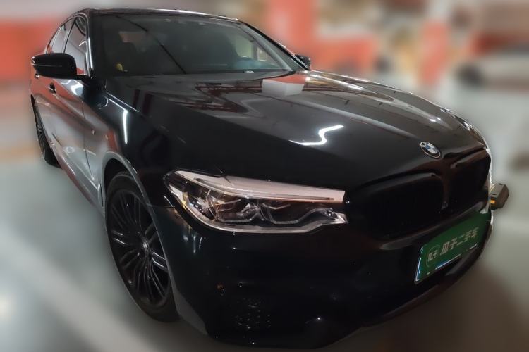 Used BMW 5 Series 2019 540i M Sport Package Front Right 45 Deg