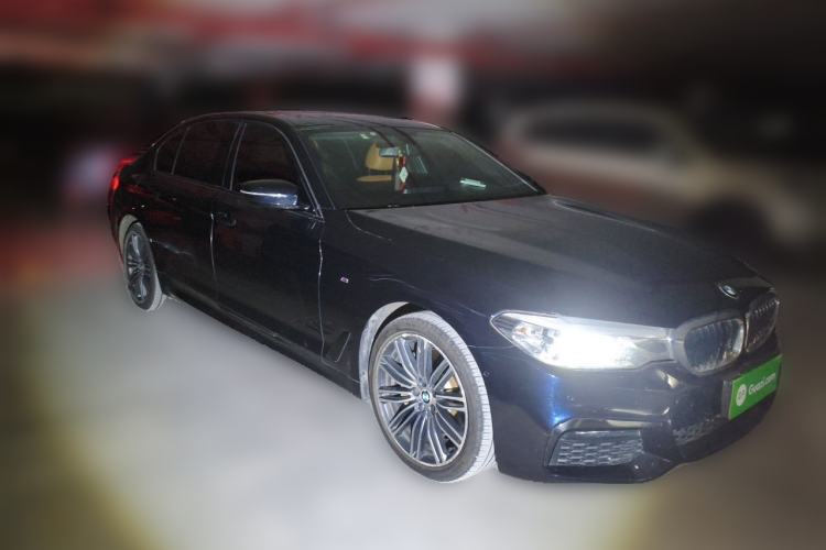 Used BMW 5 Series 2019 530Li Leading Model M Sport Package Front Right 45 Deg