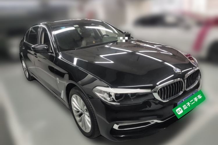 Used BMW 5 Series 2019 530Li xDrive Luxury Package Front Right 45 Deg