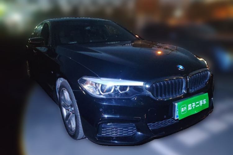 Used BMW 5 Series 2019 525Li M Sport Package Front Right 45 Deg