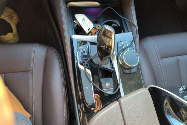 Used BMW 5 Series 2019 525Li M Sport Package Gear Lever