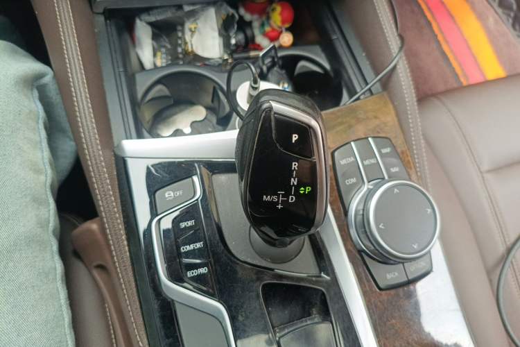 Used BMW 5 Series 2019 525Li Luxury Package Gear Lever