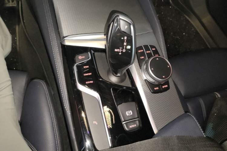 Used BMW 5 Series 2019 Restyled 525i M Sport Package Gear Lever