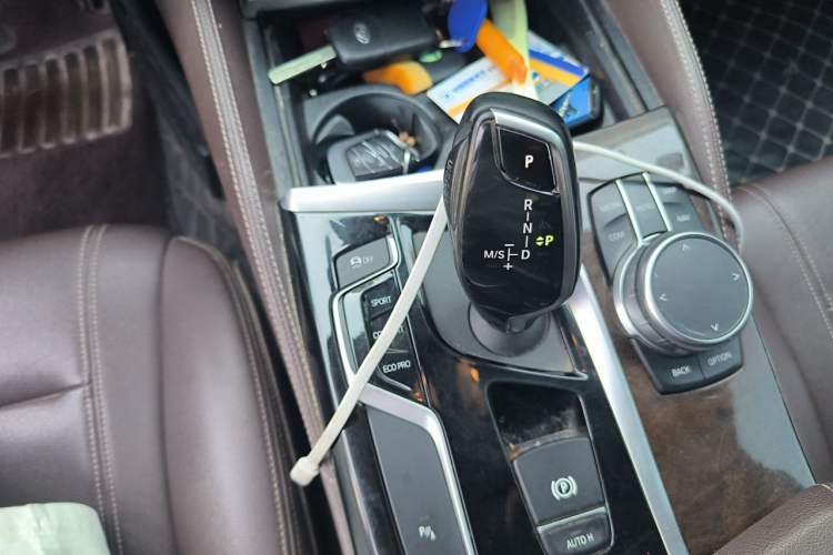 Used BMW 5 Series 2019 Facelifted 525Li Luxury Package Gear Lever