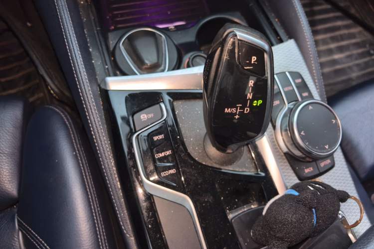 Used BMW 5 Series 2019 525i M Sport Package Gear Lever