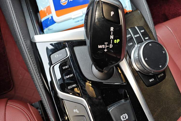 Used BMW 5 Series 2019 530Li Luxury Edition M Sport Package Gear Lever