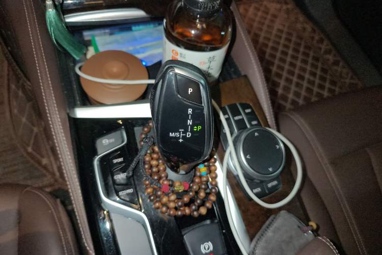 Used BMW 5 Series 2019 525Li Luxury Package Gear Lever