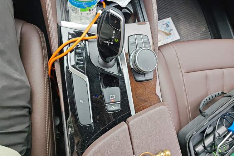 Used BMW 5 Series 2019 Facelifted 525Li Luxury Package Gear Lever