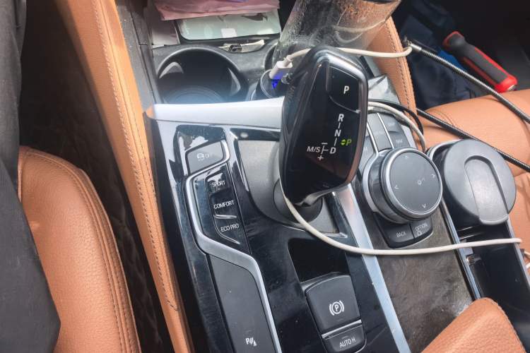 Used BMW 5 Series 2019 530Li Leading Model M Sport Package Gear Lever