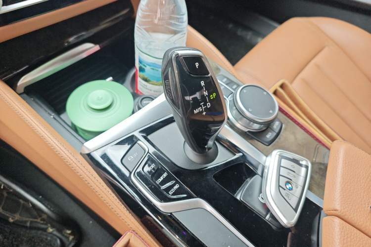 Used BMW 5 Series 2019 530Li Leading Model M Sport Package Gear Lever