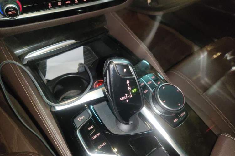 Used BMW 5 Series 2019 525Li M Sport Package Gear Lever