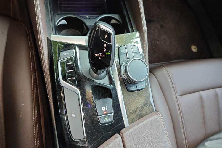 Used BMW 5 Series 2019 525Li M Sport Package Gear Lever