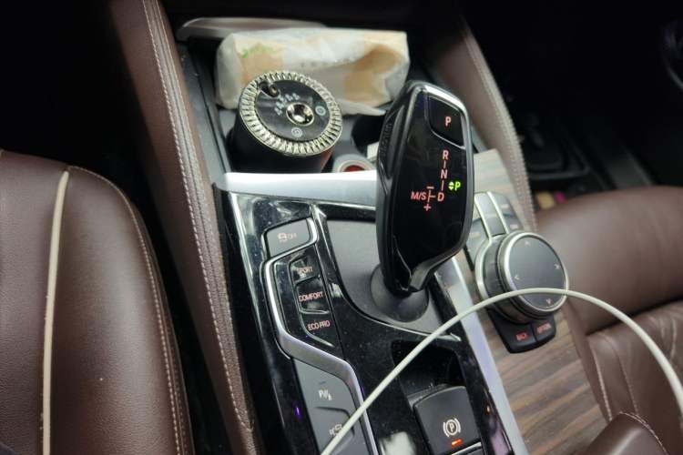 Used BMW 5 Series 2019 Facelifted 530Li Luxury Edition Premium Package Gear Lever