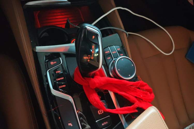 Used BMW 5 Series 2019 Facelifted 530Li xDrive M Sport Package Gear Lever