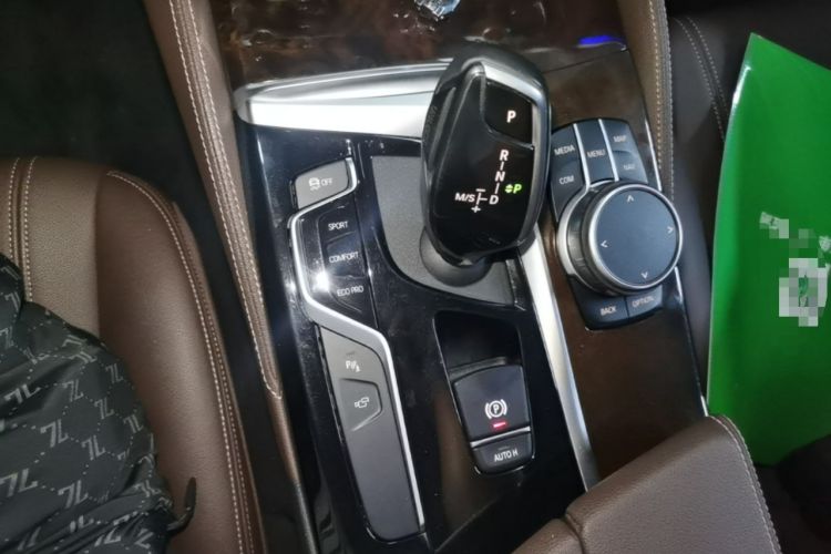 Used BMW 5 Series 2019 Facelifted 525Li Luxury Package Gear Lever