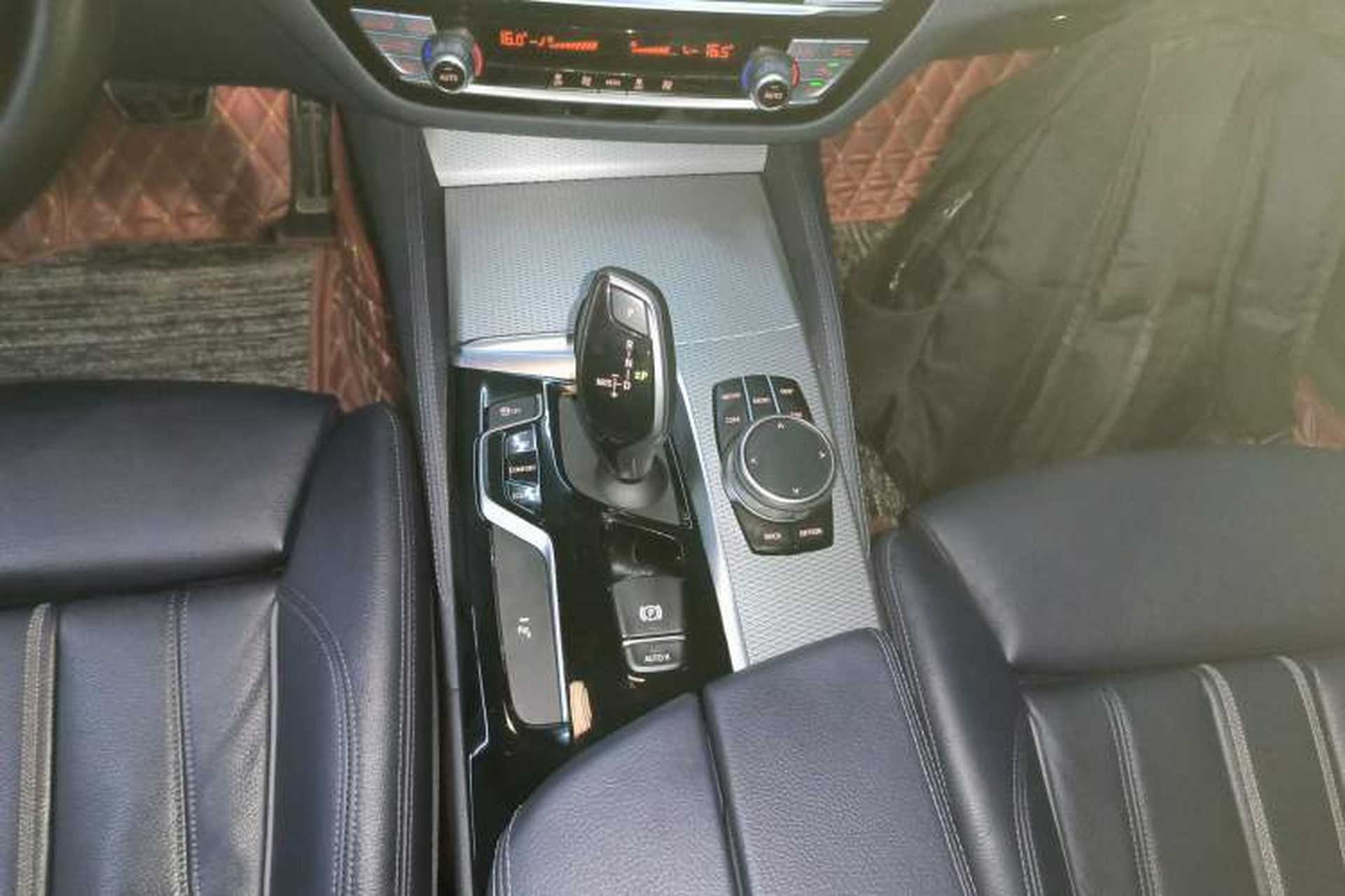 Used BMW 5 Series 2019 525i M Sport Package Gear Lever