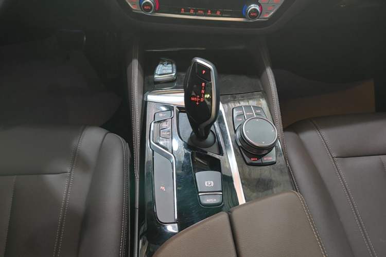 Used BMW 5 Series 2019 Restyled 525Li M Sport Package Gear Lever