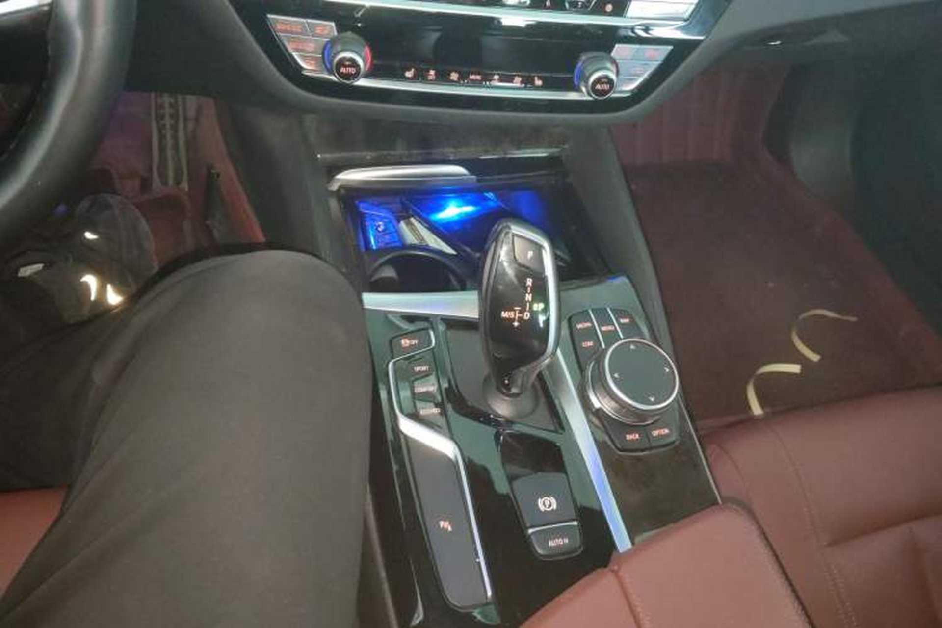 Used BMW 5 Series 2019 Facelifted 530Li Leading Edition M Sport Package Gear Lever