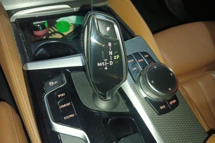 Used BMW 5 Series 2019 525i M Sport Package Gear Lever