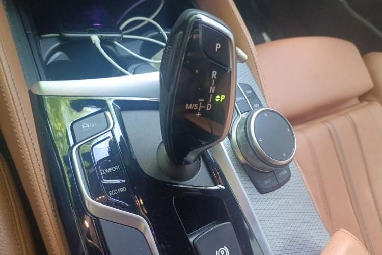 Used BMW 5 Series 2019 525i M Sport Package Gear Lever
