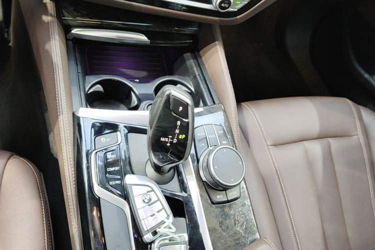 Used BMW 5 Series 2019 525Li M Sport Package Gear Lever