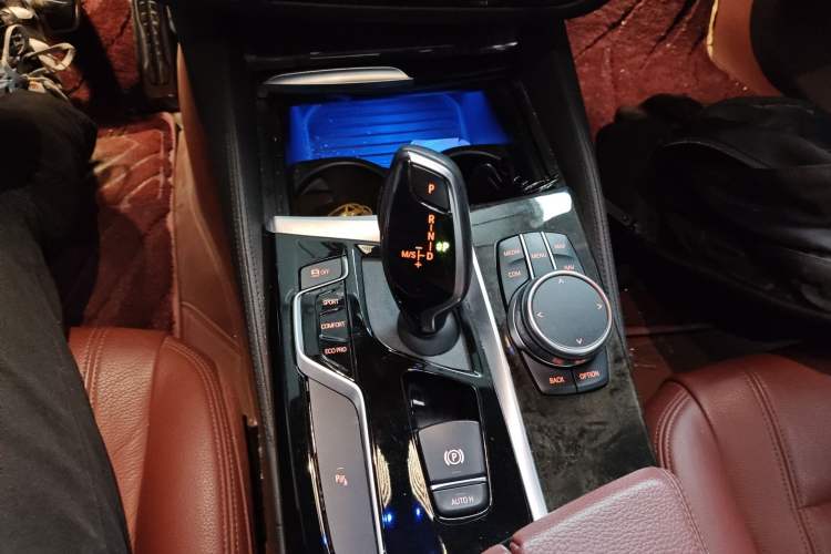 Used BMW 5 Series 2019 Facelifted 530Li xDrive M Sport Package Gear Lever