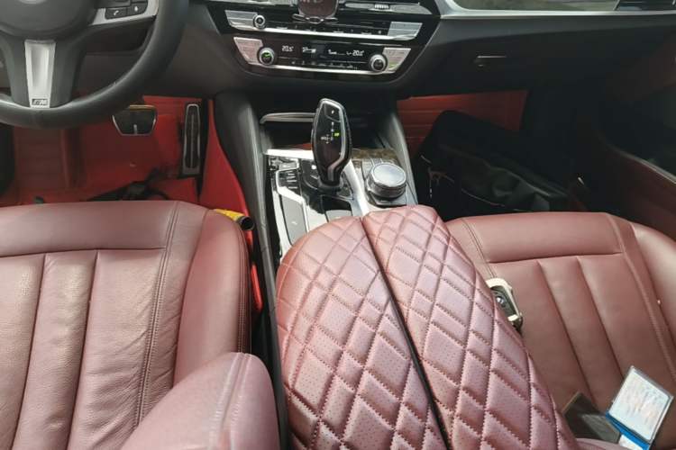 Used BMW 5 Series 2019 530Li Leading Model M Sport Package Gear Lever