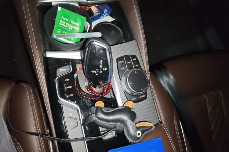 Used BMW 5 Series 2019 540i M Sport Package Gear Lever