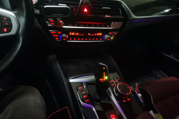 Used BMW 5 Series 2019 530Li Leading Model M Sport Package Gear Lever