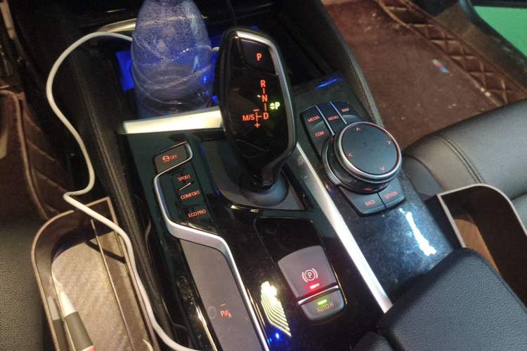 Used BMW 5 Series 2019 525Li M Sport Package Gear Lever