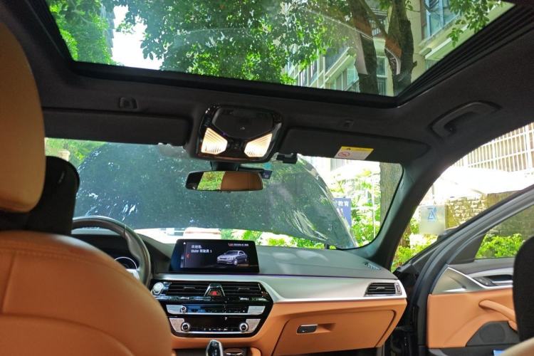 Used BMW 5 Series 2019 525i M Sport Package Headliner