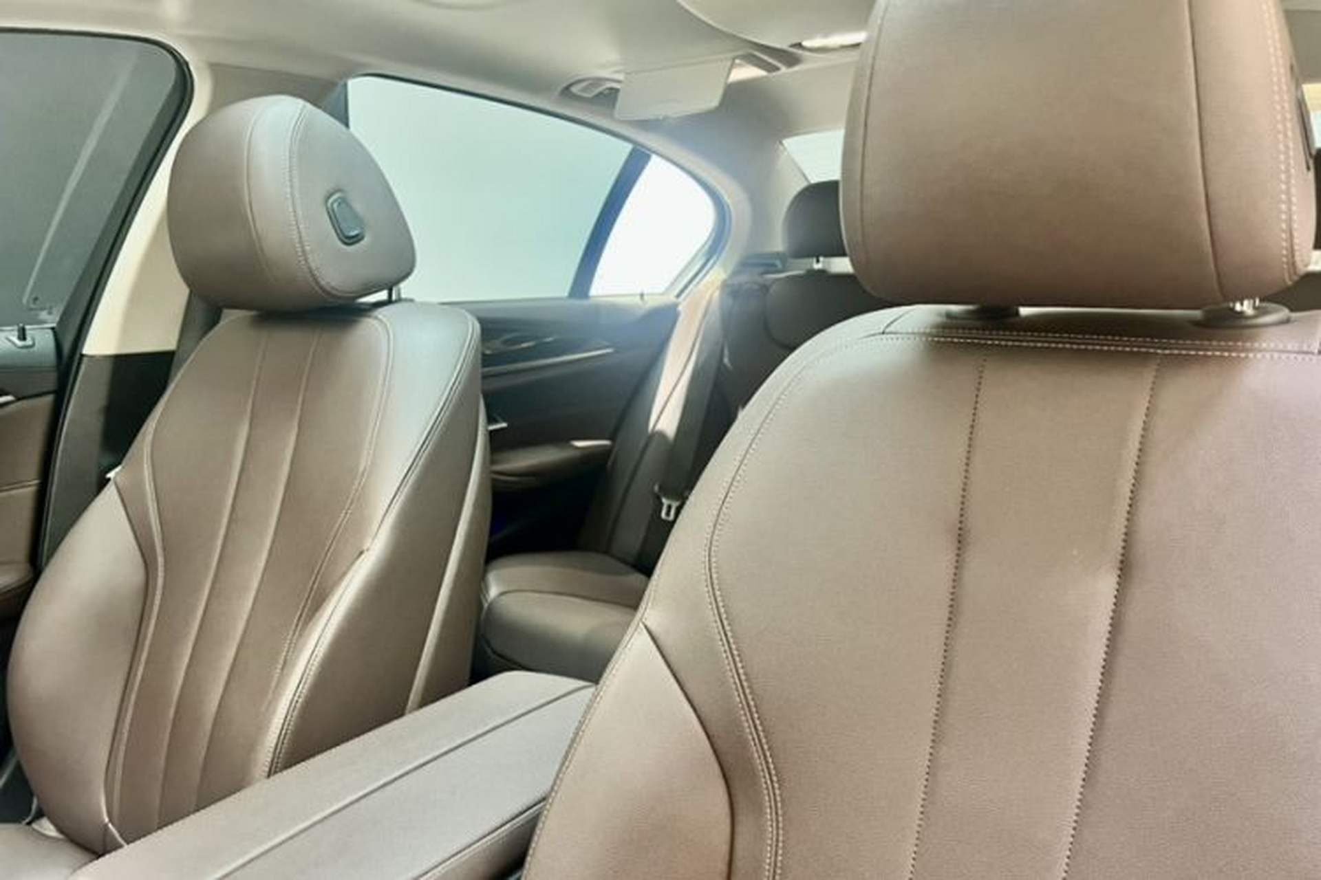 Used BMW 5 Series 2019 525Li Luxury Package Headliner