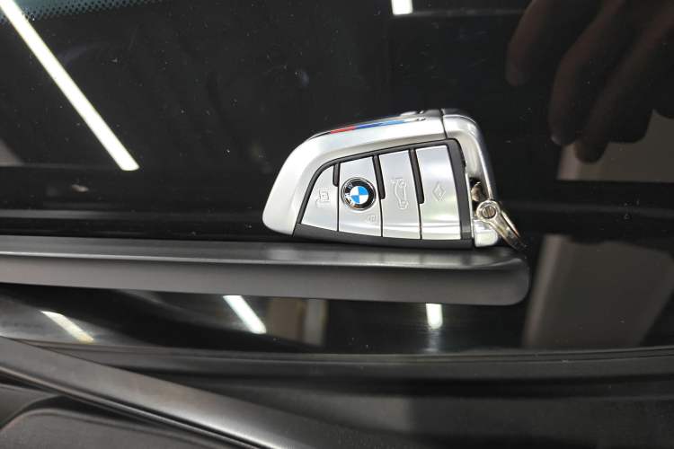 Used BMW 5 Series 2019 Facelifted 530Li Leading Edition M Sport Package Interior 1