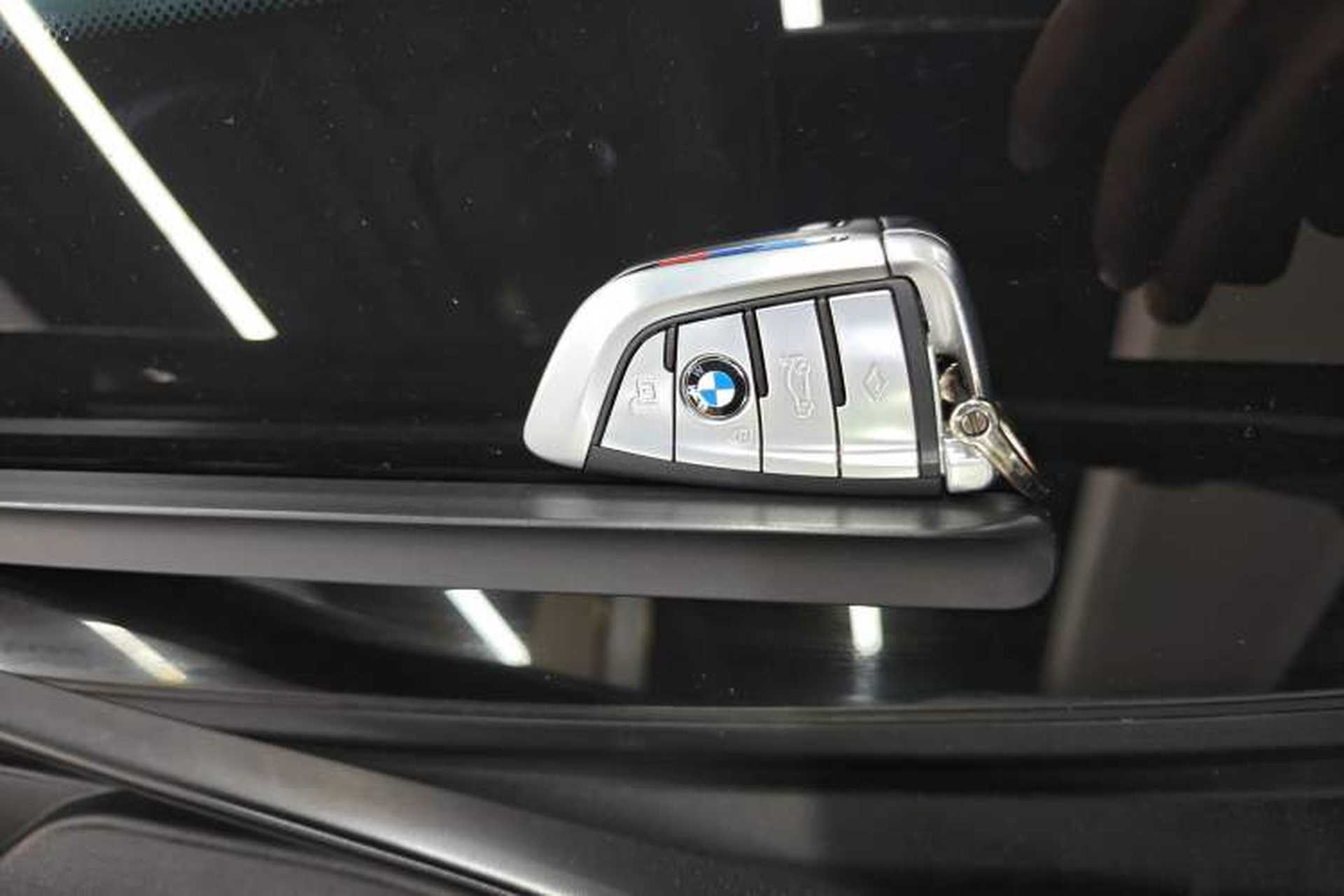 Used BMW 5 Series 2019 Facelifted 530Li Leading Edition M Sport Package Interior 1