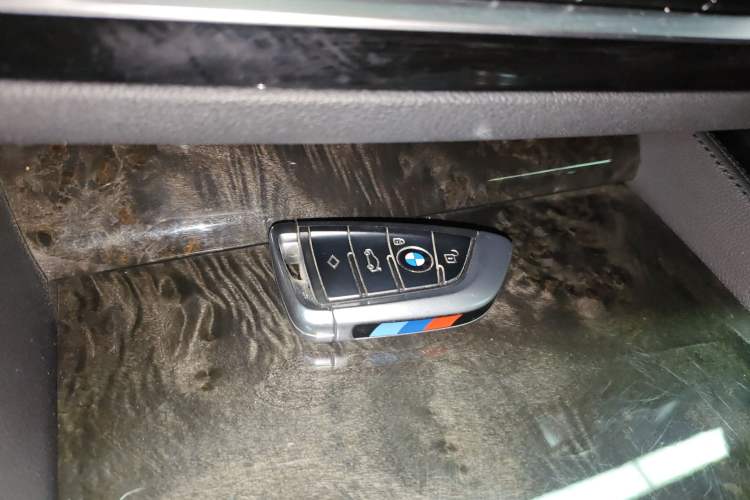 Used BMW 5 Series 2019 530Li Leading Model M Sport Package Interior 1