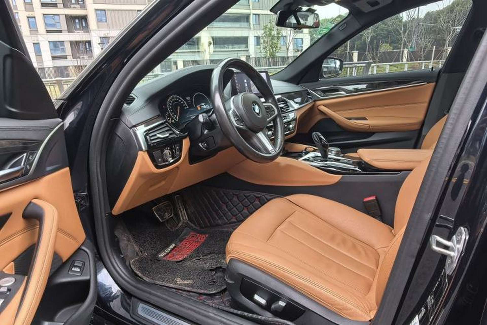 Used BMW 5 Series 2019 Facelifted 530Li Leading Edition M Sport Package Interior 1