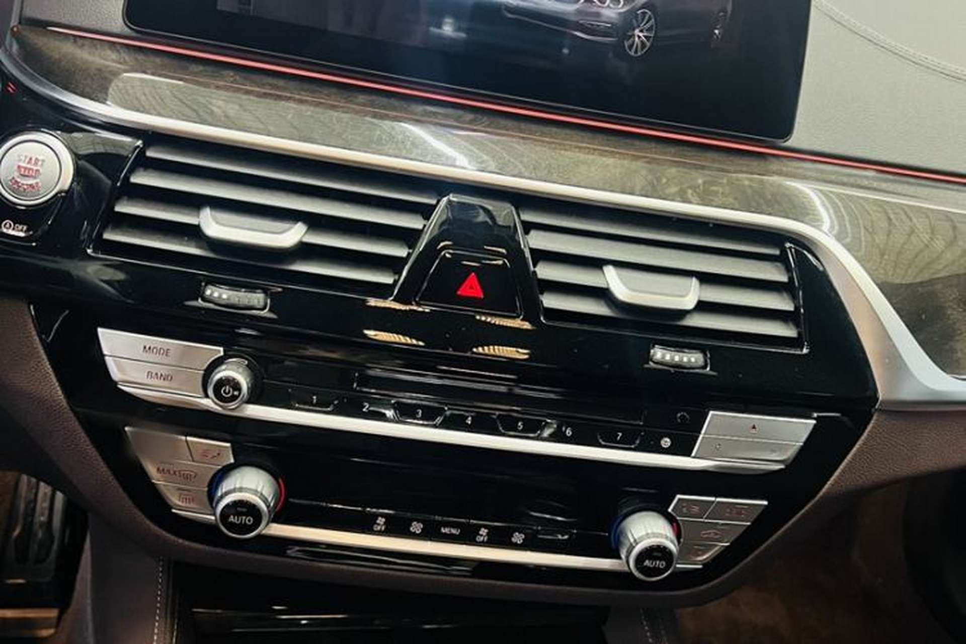 Used BMW 5 Series 2019 525Li M Sport Package Interior 2