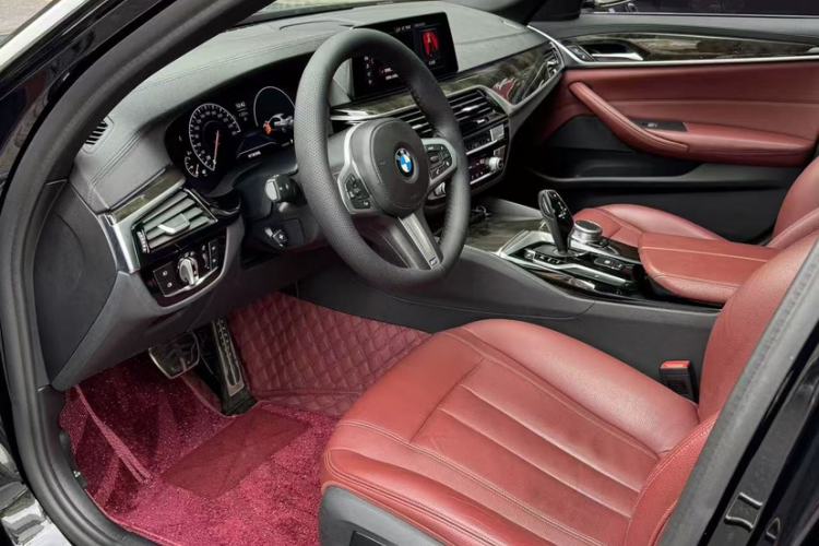 Used BMW 5 Series 2019 530Li Leading Model M Sport Package Interior 2