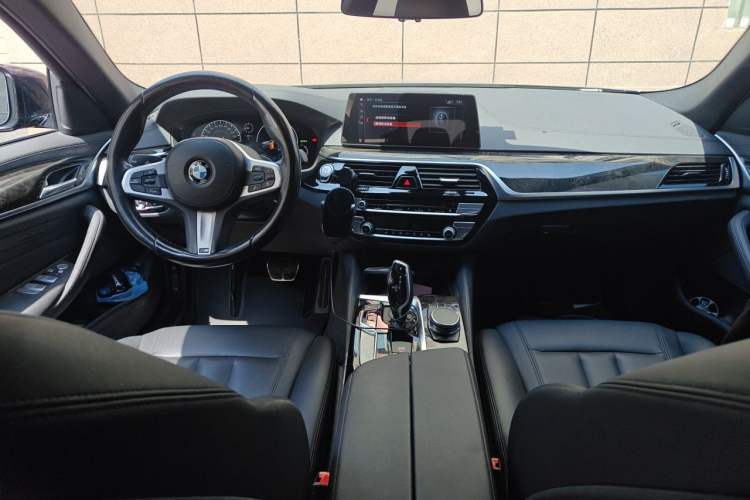 Used BMW 5 Series 2019 525Li M Sport Package Interior 2