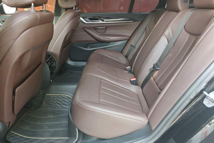 Used BMW 5 Series 2019 525Li M Sport Package Interior 2