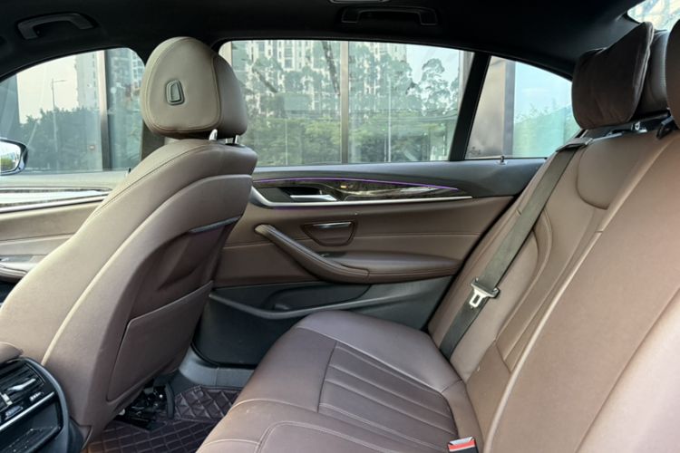 Used BMW 5 Series 2019 525Li M Sport Package Interior 3