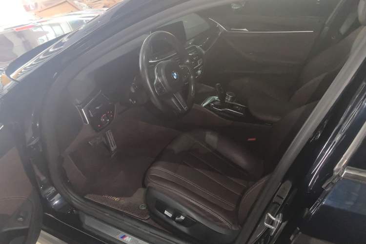 Used BMW 5 Series 2019 Restyled 525Li M Sport Package Interior 3