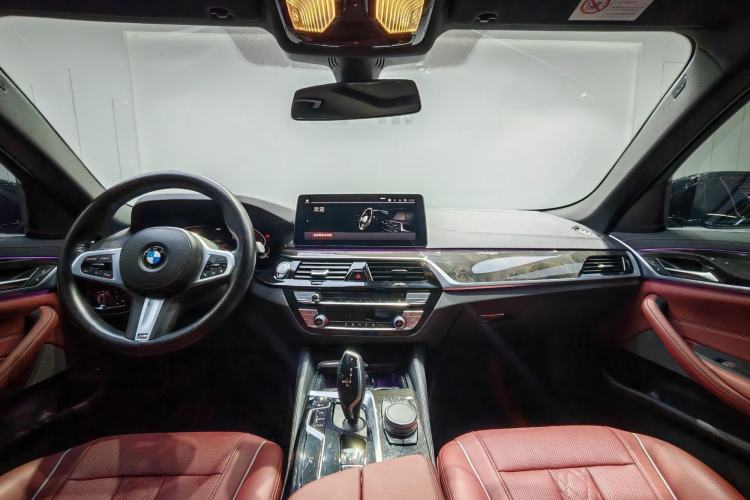 Used BMW 5 Series 2019 530Li Leading Model M Sport Package Interior 3