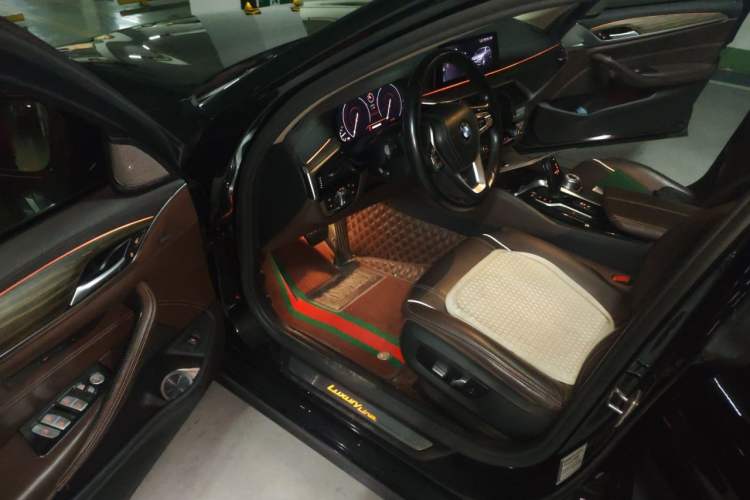 Used BMW 5 Series 2019 Facelifted 530Li Leading Edition Luxury Package Interior 3