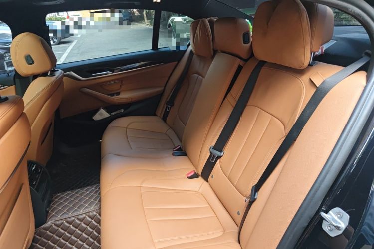 Used BMW 5 Series 2019 530Li Leading Model M Sport Package Interior 4