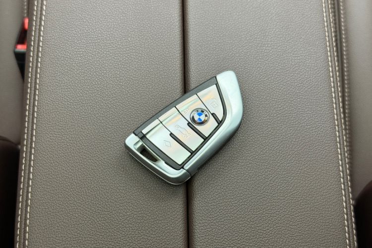 Used BMW 5 Series 2019 Facelifted 525Li Luxury Package Interior 4