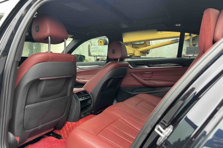 Used BMW 5 Series 2019 530Li Leading Model M Sport Package Interior 4