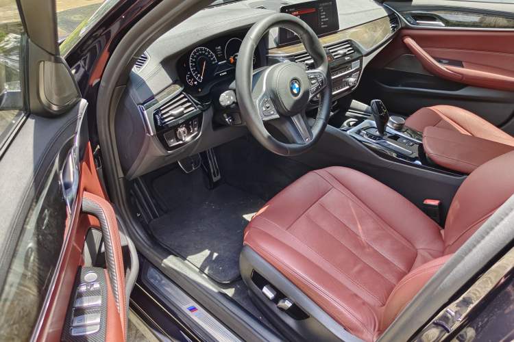 Used BMW 5 Series 2019 Restyled 530Li Luxury Edition M Sport Package Interior 5